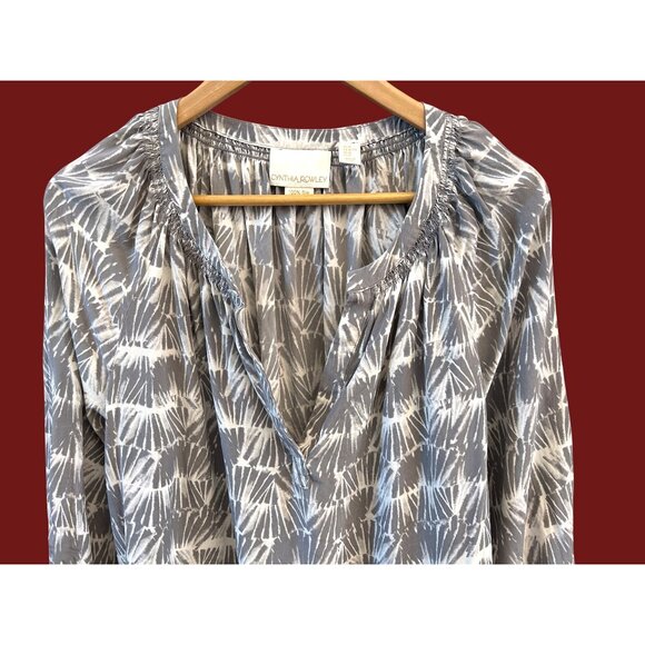 Cynthia Rowley Gray Abstract Print Silk Blouse Long Sleeve Luxury Designer Top - Picture 2 of 4